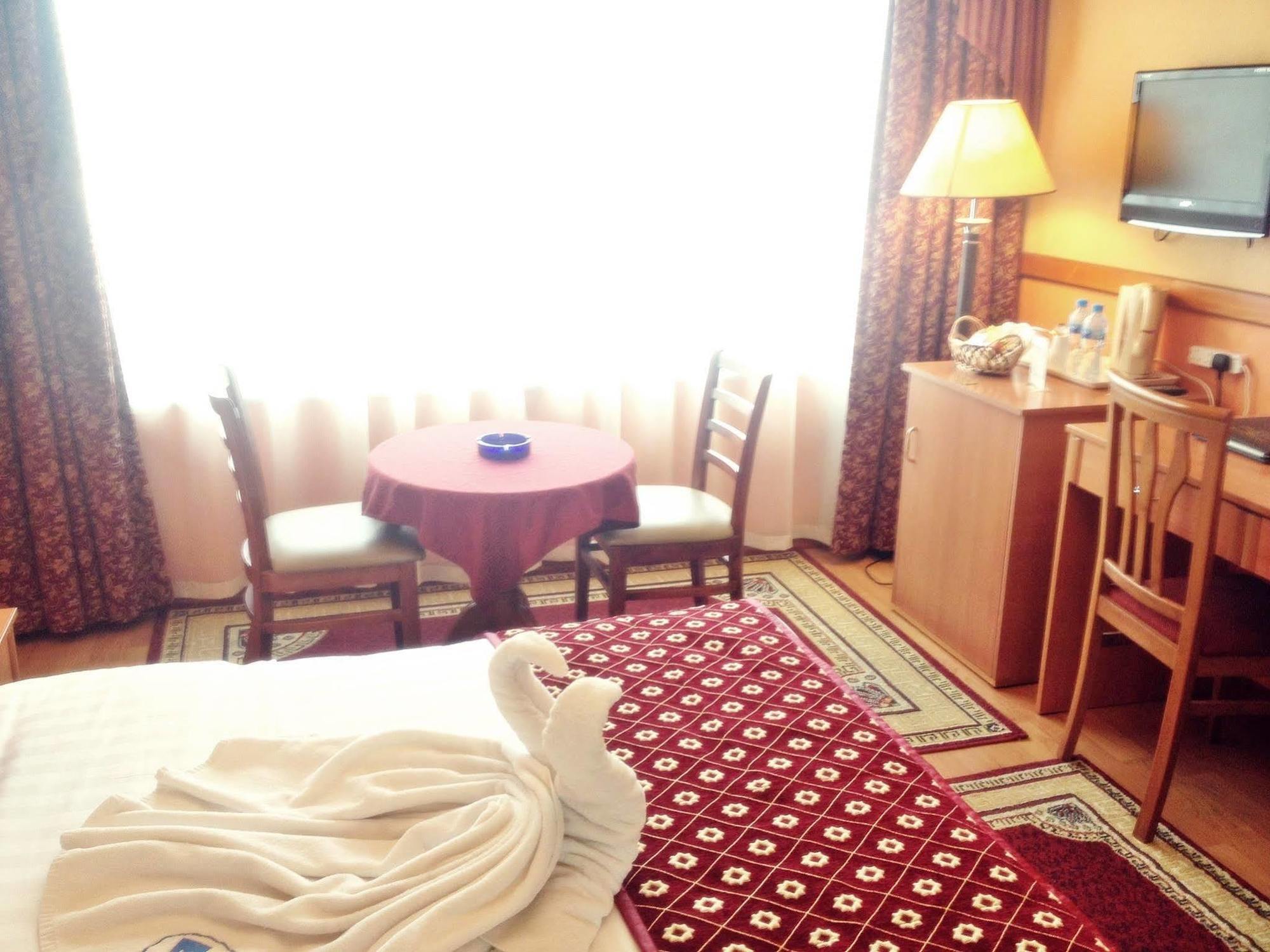 Oyo 297 California Hotel Dubai Eksteriør billede