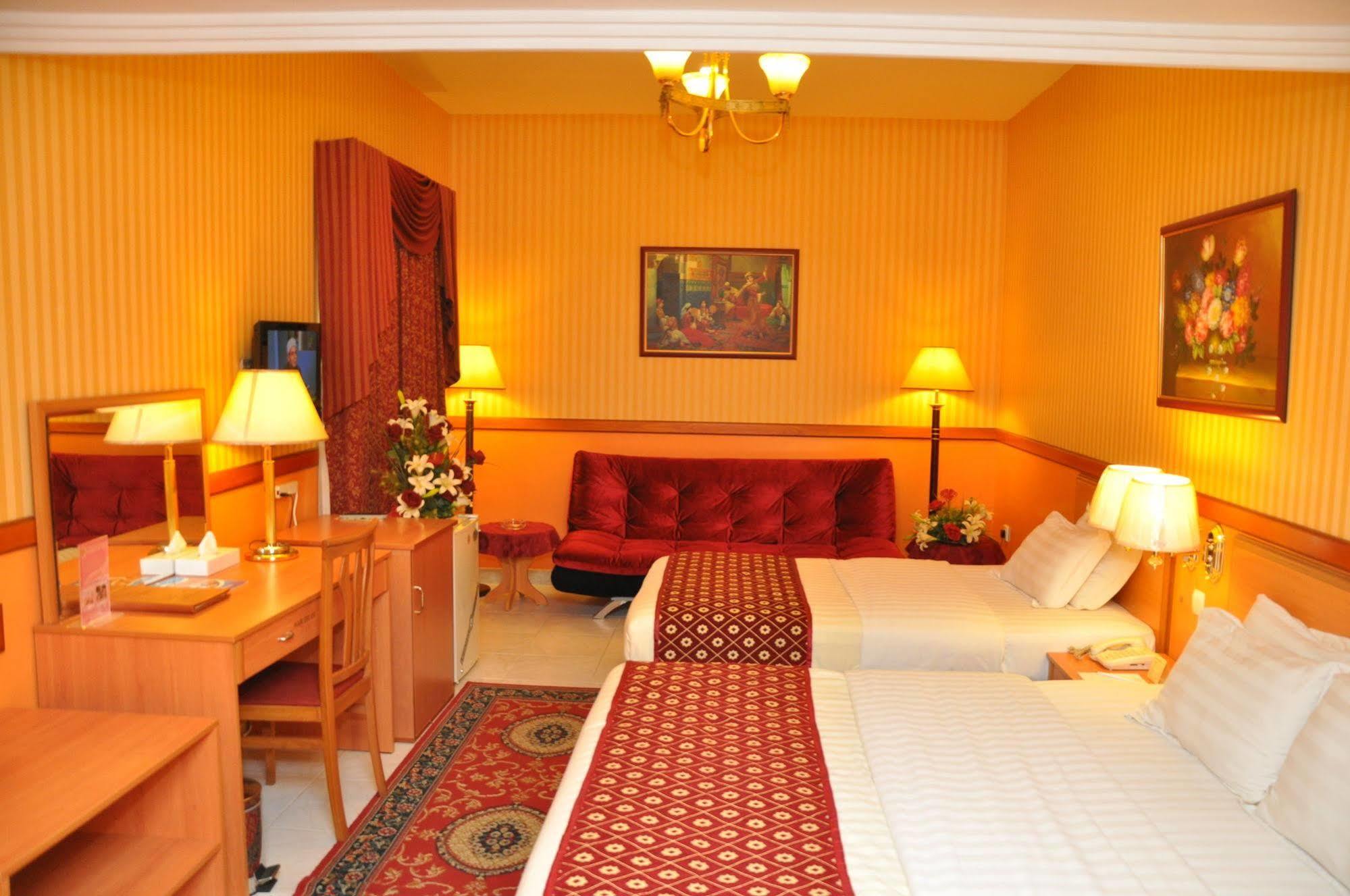 Oyo 297 California Hotel Dubai Eksteriør billede
