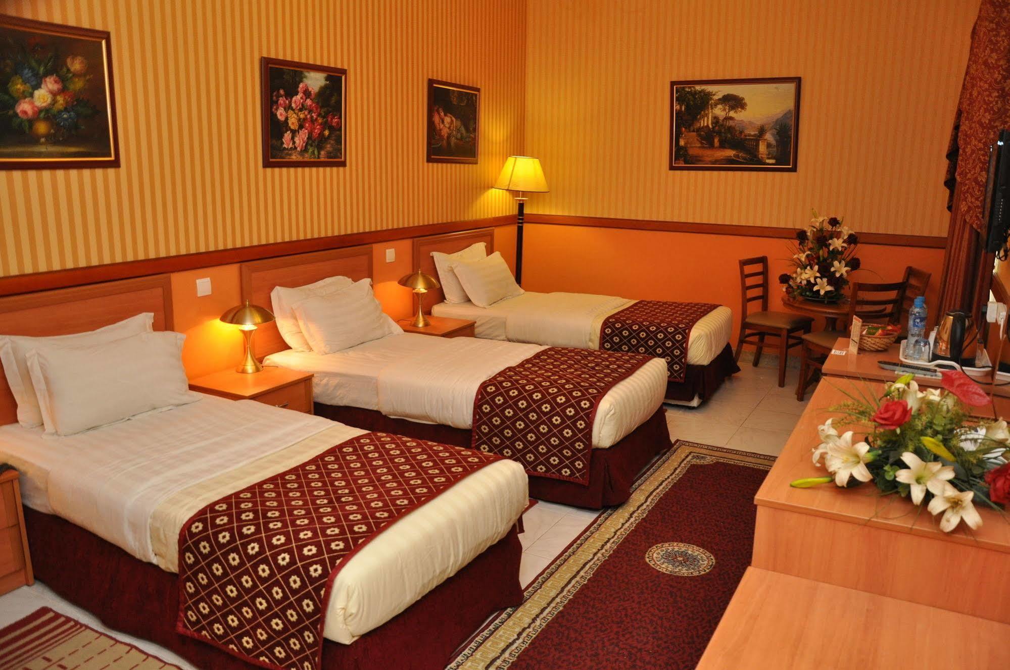 Oyo 297 California Hotel Dubai Eksteriør billede